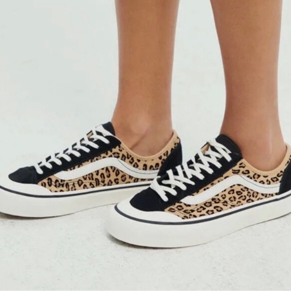 Vans - Picture 5 of 5